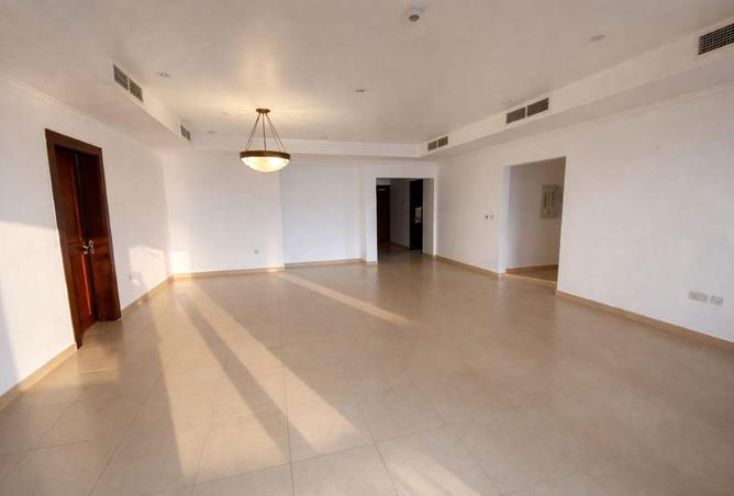 1025970 - Property Image 2