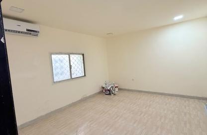 Apartment - Studio - 1 for rent in Al Maamoura - Al Maamoura - Doha