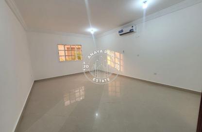 Villa - Studio - 1 Bathroom for rent in Bu Hamour Street - Abu Hamour - Doha