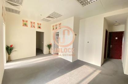 Office Space - Studio - 2 Bathrooms for rent in Al Hashmi Building - Al Muntazah Street - Al Muntazah - Doha