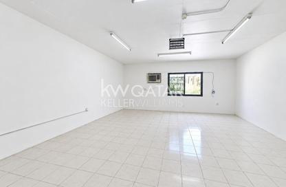 Labor Camp - Studio - 7+ for rent in Industrial Area - Industrial Area - Doha