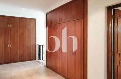 Villa - 3 Bedrooms - 2 Bathrooms for rent in Al Nasr Street - Al Nasr - Doha