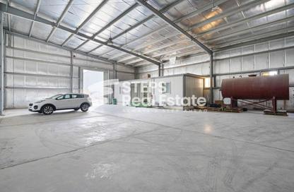 Warehouse - Studio - 1 for rent in East Industrial Street - Birkat Al Awamer - Al Wakra