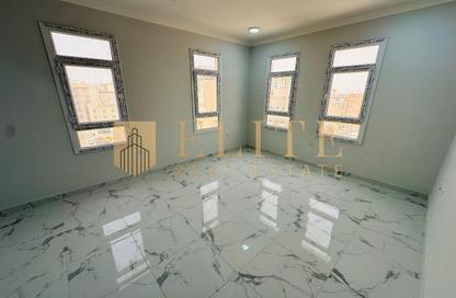 Apartment - 3 - 3 for rent in Umm Ghwailina Comm - Umm Ghuwalina - Umm Ghuwailina - Doha
