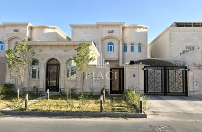 Villa - 6 Bedrooms for rent in Souk Al gharaffa - Al Gharrafa - Doha