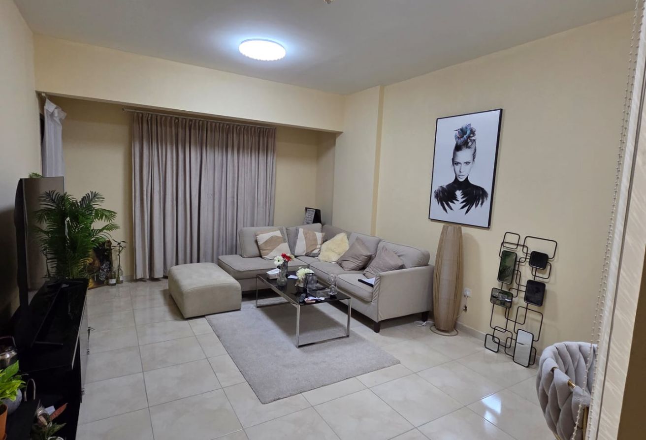 Spacious 1bhk Furnished in Lusail big layout foxhi thumbnail 6