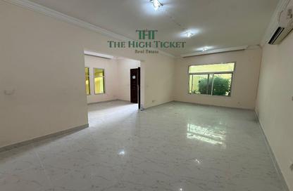 Villa - 4 Bedrooms - 4 Bathrooms for rent in Souk Al gharaffa - Al Gharrafa - Doha