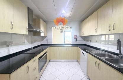 Apartment - 3 Bedrooms - 4 Bathrooms for rent in East Porto Drive - Porto Arabia - The Pearl Island - Doha