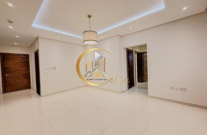 Apartment - 2 Bedrooms - 2 Bathrooms for rent in Al Najda Street - Madinat Khalifa North - Madinat Khalifa - Doha