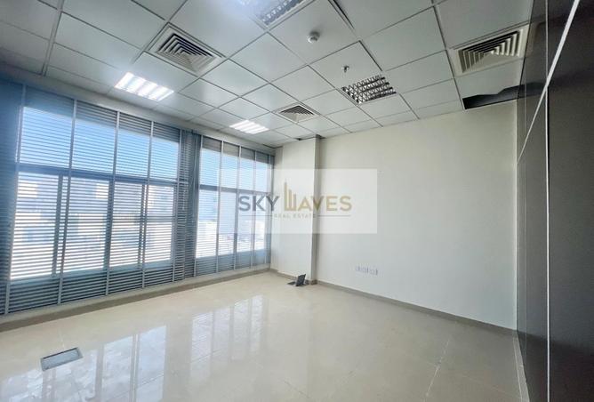 987888 - Property Image 3