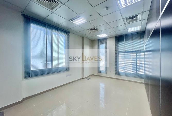 987888 - Property Image 2