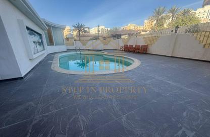 Apartment - 2 Bedrooms - 2 Bathrooms for rent in Al Sadd Road - Al Sadd - Doha