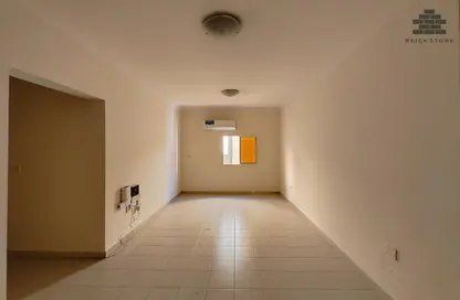 Apartment - 2 Bedrooms - 2 Bathrooms for rent in Anas Street - Fereej Bin Mahmoud North - Fereej Bin Mahmoud - Doha