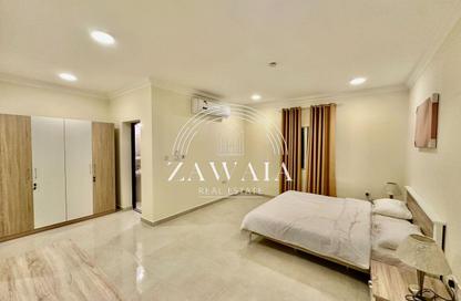 Apartment - 6 Bedrooms - 6 Bathrooms for rent in Al Kheesa - Al Kheesa - Umm Salal Mohammed
