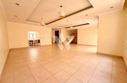Villa - 5 Bedrooms - 6 Bathrooms for rent in Legtaifiya Lagoon - West Bay - Doha