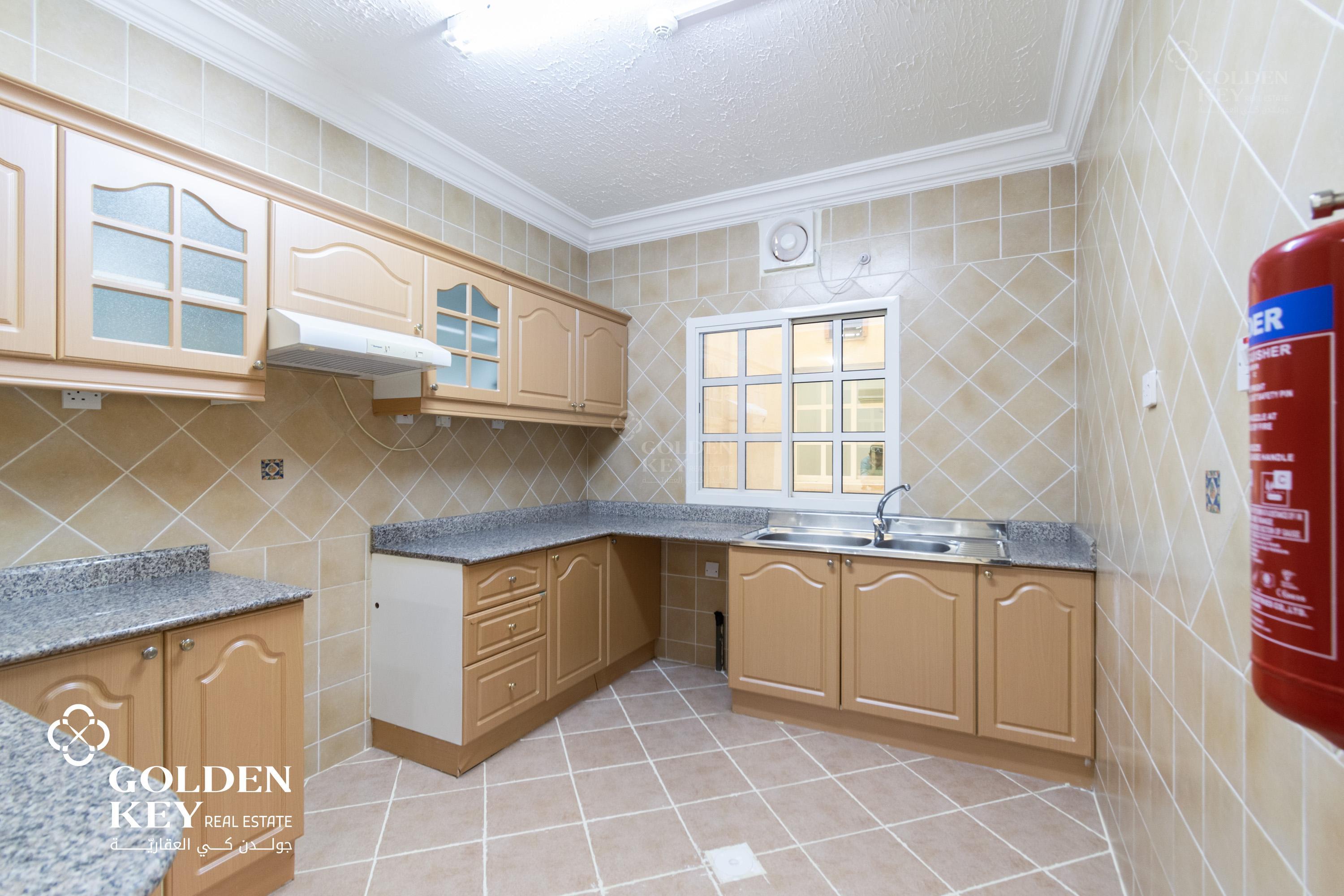 Spacious Layout | UF - 2 Bedroom in Old Airport