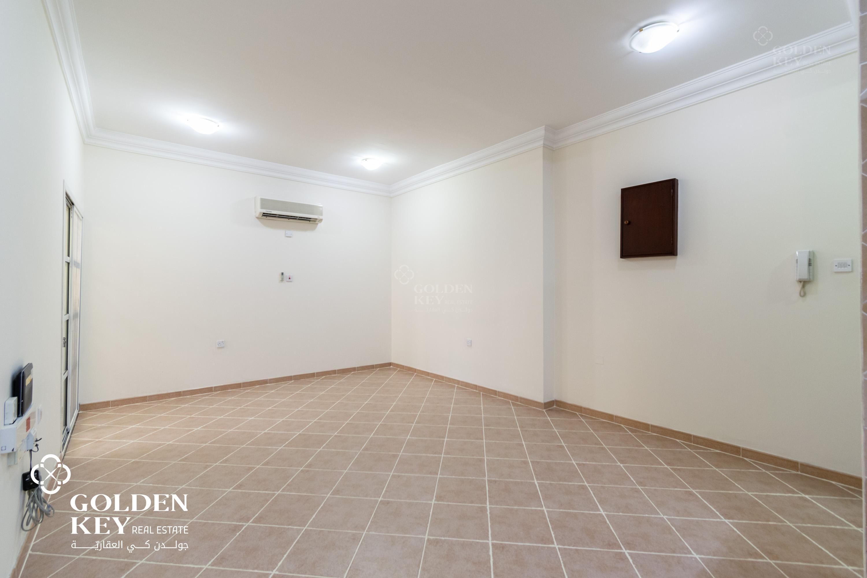 Spacious Layout | UF - 2 Bedroom in Old Airport