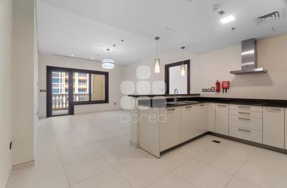 Apartment - 1 Bedroom - 2 Bathrooms for rent in Tower 23 - Porto Arabia - The Pearl Island - Doha