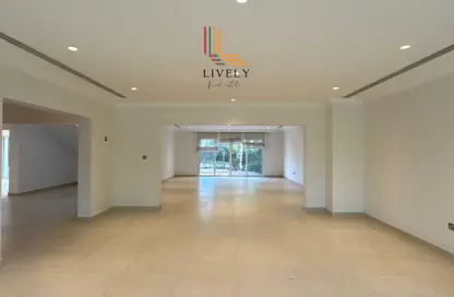 Apartment - 4 Bedrooms - 6 Bathrooms for rent in West Bay Lagoon Villas - West Bay Lagoon - West Bay Lagoon - Doha