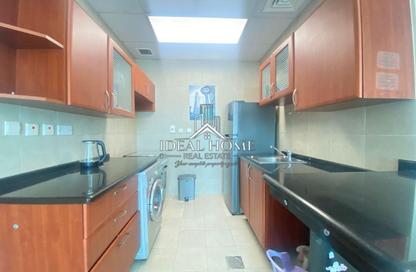 Apartment - 2 Bedrooms - 2 Bathrooms for rent in Zig Zag Towers - West Bay - Doha