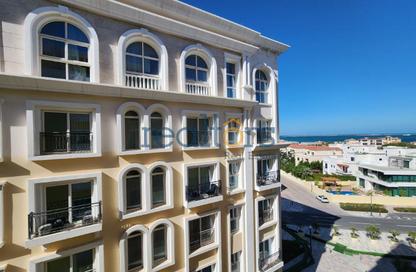 Apartment - 2 Bedrooms - 2 Bathrooms for rent in Giardino Village - The Pearl Island - Doha