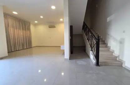 فيلا - 4 غرف نوم - 5 حمامات للايجار في العب - الخيصة - أم صلال محمد