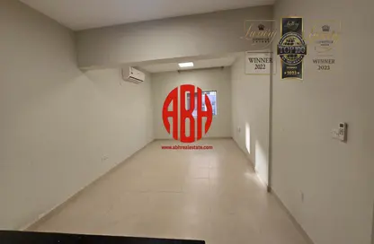 Apartment - 1 Bedroom - 1 Bathroom for rent in Salaja Street - Doha Al Jadeed - Doha