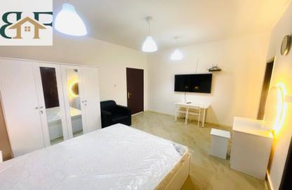 Apartment - Studio - 1 Bathroom for rent in Al Sadd Road - Al Sadd - Doha Apartment - Studio - 1 Bathroom for rent in Al Sadd Road - Al Sadd - Doha