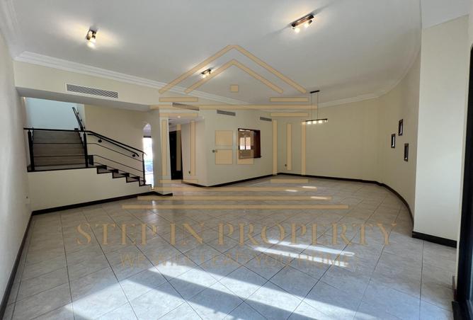 983961 - Property Main Image