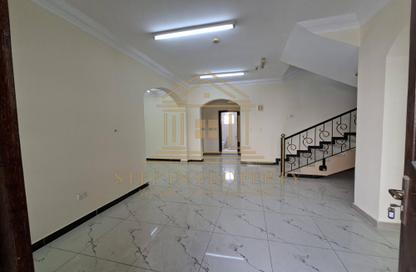 Villa - 5 Bedrooms - 4 Bathrooms for rent in Ain Khalid Gate - Ain Khaled - Doha