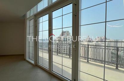 Apartment - 3 Bedrooms - 5 Bathrooms for rent in Floresta Gardens - Floresta Gardens - The Pearl Island - Doha Apartment - 3 Bedrooms - 5 Bathrooms for rent in Floresta Gardens - Floresta Gardens - The Pearl Island - Doha