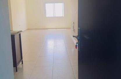 Apartment - 3 Bedrooms - 3 Bathrooms for rent in Al Sadd Road - Al Sadd - Doha