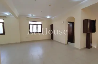 Villa - 6 Bedrooms - 6 Bathrooms for rent in Bu Hamour Street - Abu Hamour - Doha