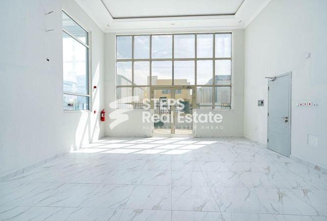 57678618 - Property Image 3