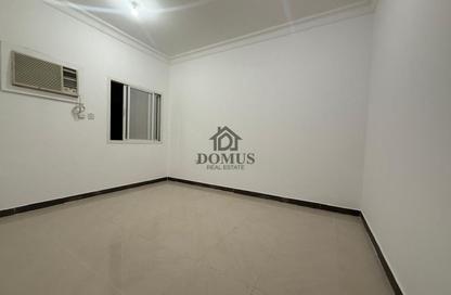 Apartment - 2 Bedrooms - 2 Bathrooms for rent in Tadmur Street - Old Airport Road - Doha