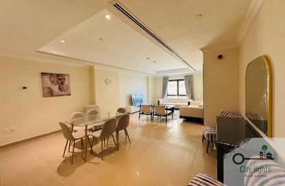 Apartment - 1 Bedroom - 2 Bathrooms for rent in Tower 28 - Porto Arabia - The Pearl Island - Doha