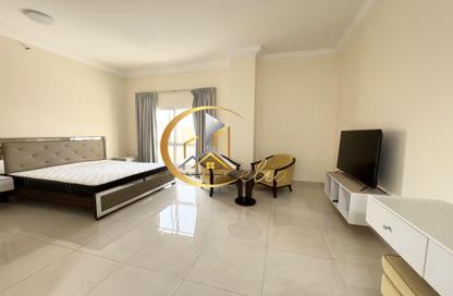 Apartment - Studio - 1 for rent in Al Sadd Road - Al Sadd - Doha