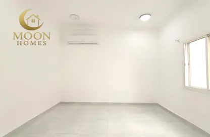 Apartment - 3 Bedrooms - 2 Bathrooms for rent in Al Mansoura - Al Mansoura - Doha