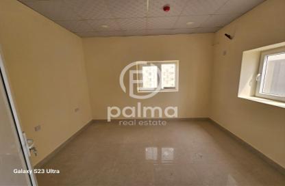 Warehouse - Studio - 3 Bathrooms for rent in East Industrial Street - Birkat Al Awamer - Al Wakra