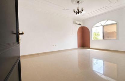 Villa - 3 Bedrooms - 3 Bathrooms for rent in Al Nuaija Street - Al Hilal West - Al Hilal - Doha