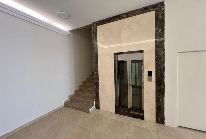 53571828 - صورة العقار 2