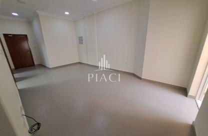Apartment - 2 Bedrooms - 3 Bathrooms for rent in Madinat Khalifa Building 58 - Madinat Khalifa South - Madinat Khalifa - Doha