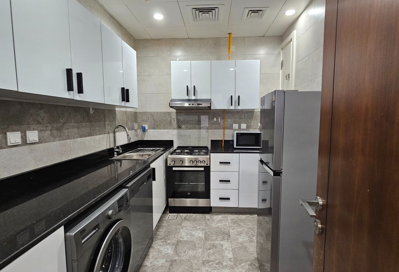 DISTRESS DEAL | LUXURY 2BR IN FOX HILLS SOUTH thumbnail 5