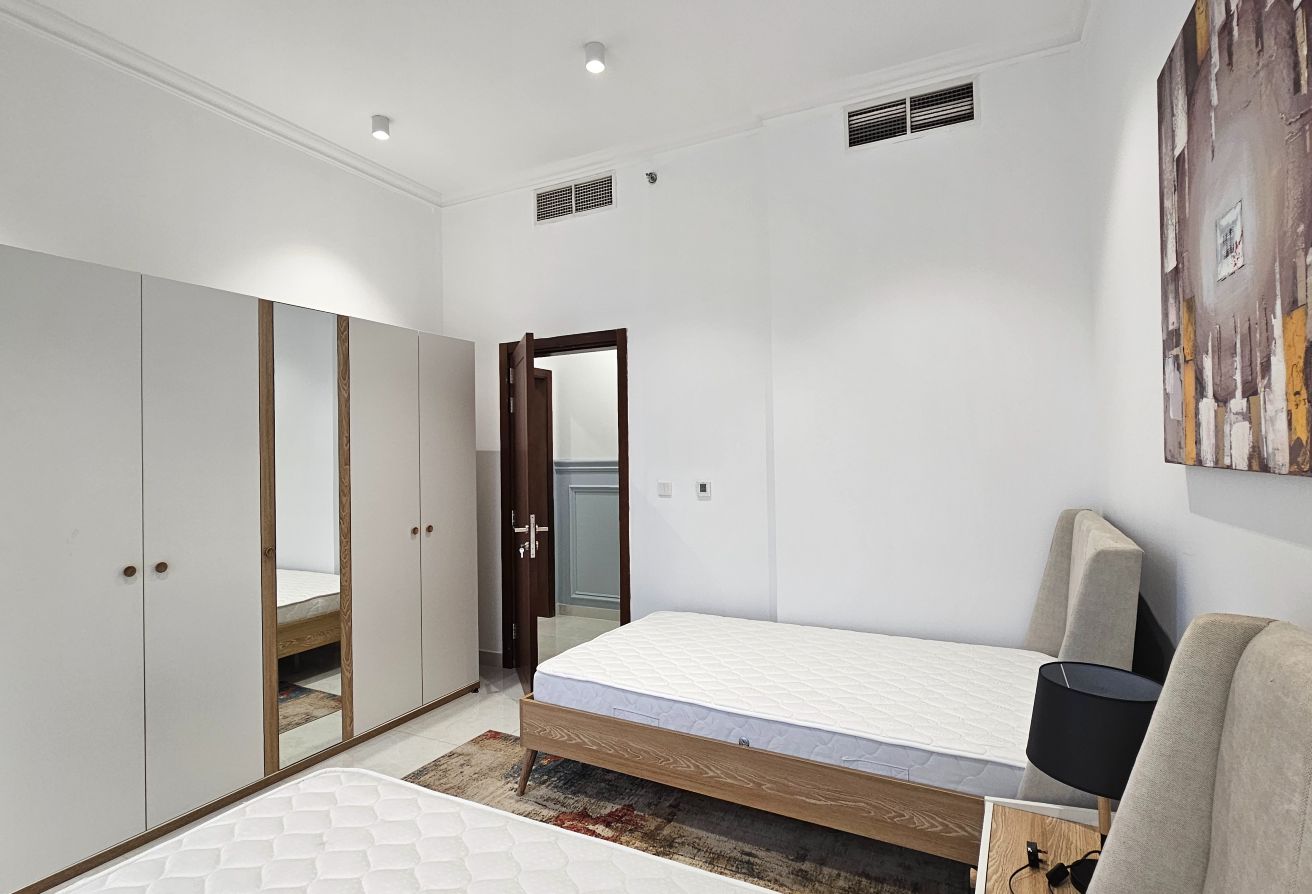 DISTRESS DEAL | LUXURY 2BR IN FOX HILLS SOUTH thumbnail 14