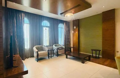 Apartment - 2 Bedrooms - 3 Bathrooms for rent in Musheireb - Musheireb - Doha