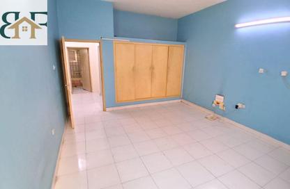 Apartment - 3 Bedrooms - 2 Bathrooms for rent in Muntazah 7 - Al Muntazah - Doha