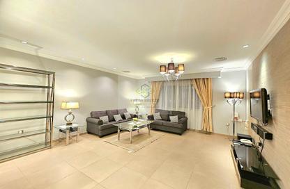Apartment - 2 Bedrooms - 3 Bathrooms for rent in Al Nasr Street - Al Nasr - Doha