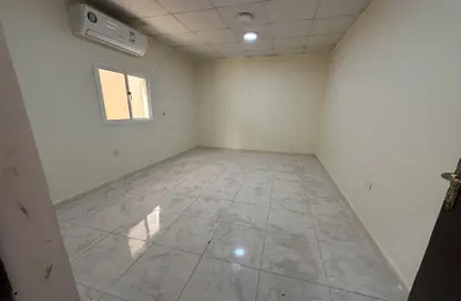 Apartment - 1 Bedroom - 1 Bathroom for rent in Umm Al Seneem Street - Ain Khaled - Doha