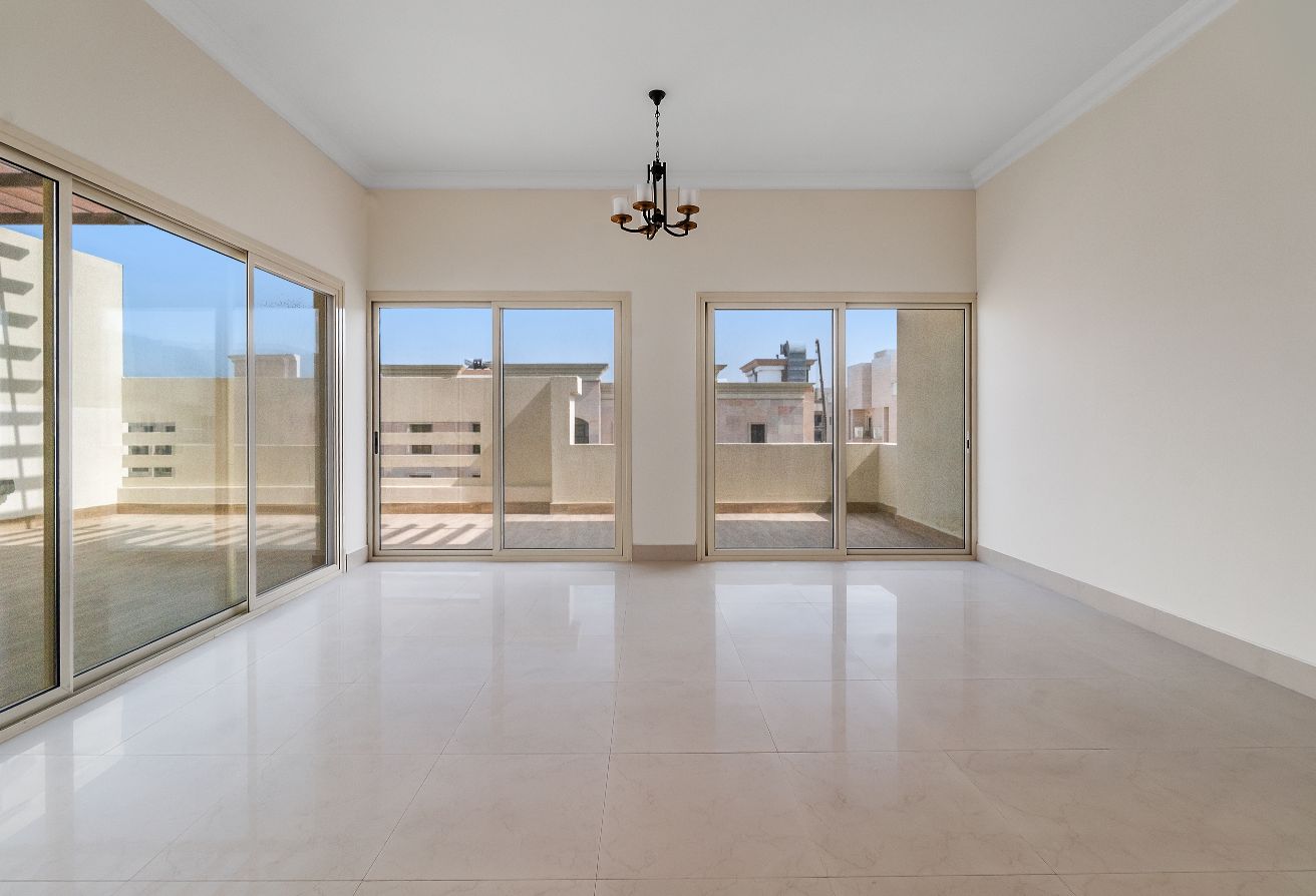 3BHK Penthouse | Spacious Layout | Foxhills