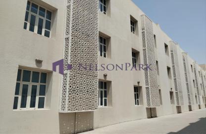 Staff Accommodation - Studio - 7+ Bathrooms for rent in Barwa City - Mesaimeer - Doha